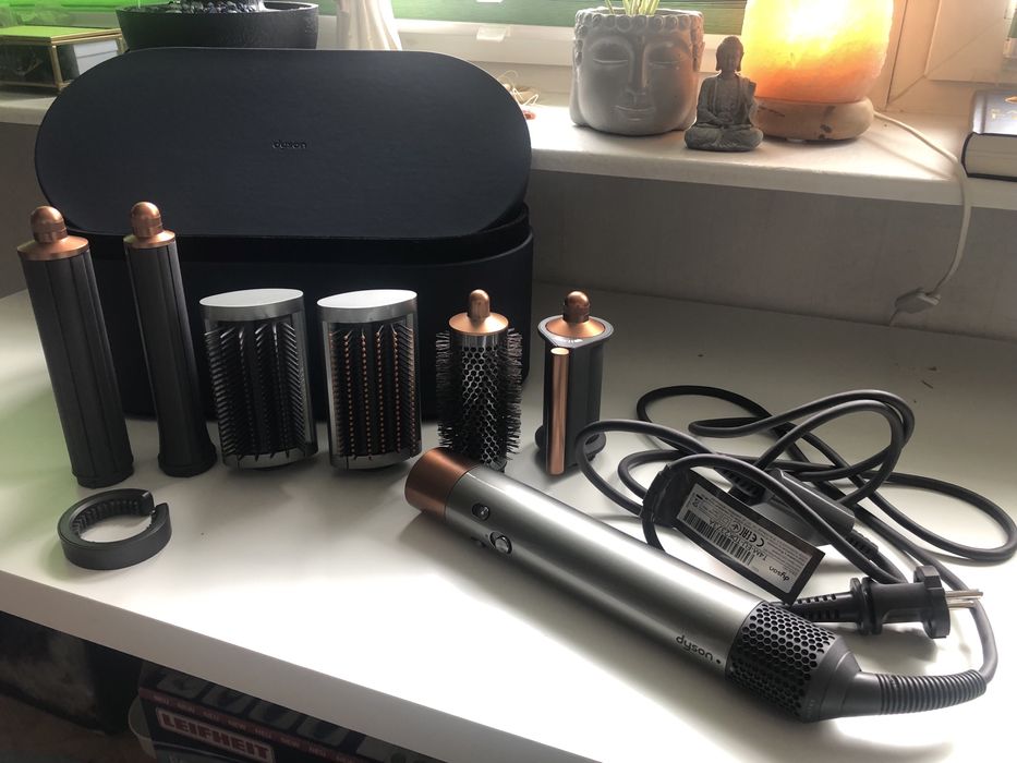 Dyson Airwrap multi-styler