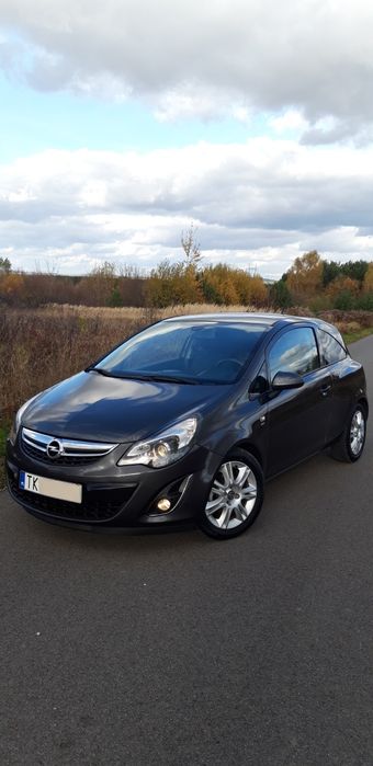 Opel Corsa D 2011 LIFT bogate wyposażenie