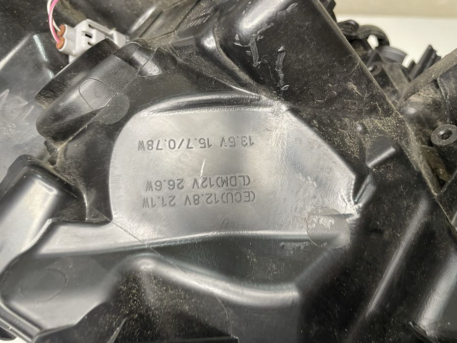 Продам передню оптику для авто Toyota rav 4 v