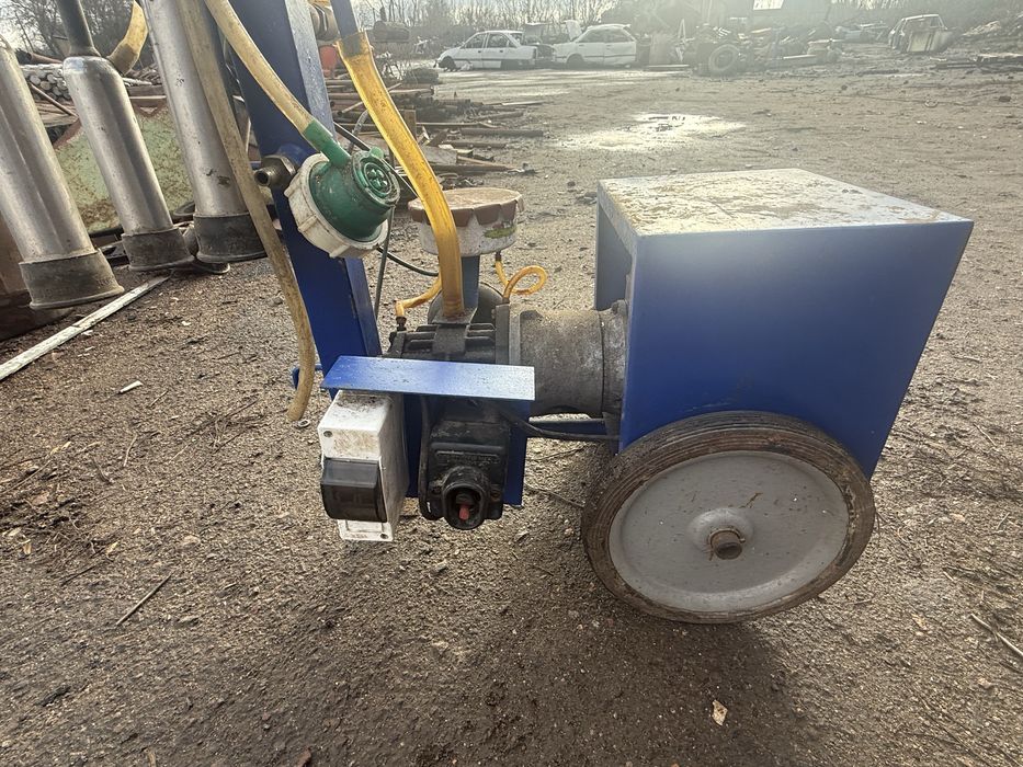 Доїльний апарат…