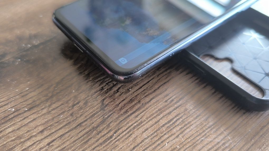 Huawei Nova 5t po upadku sprawny