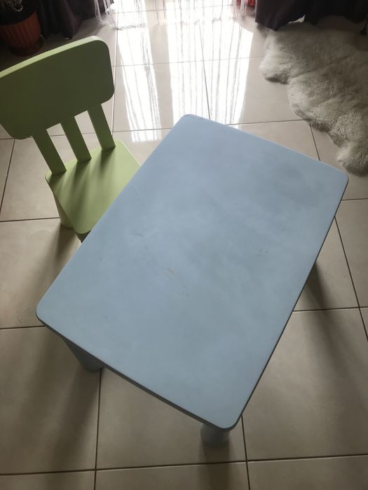 Ikea Mammut стіл і стілець