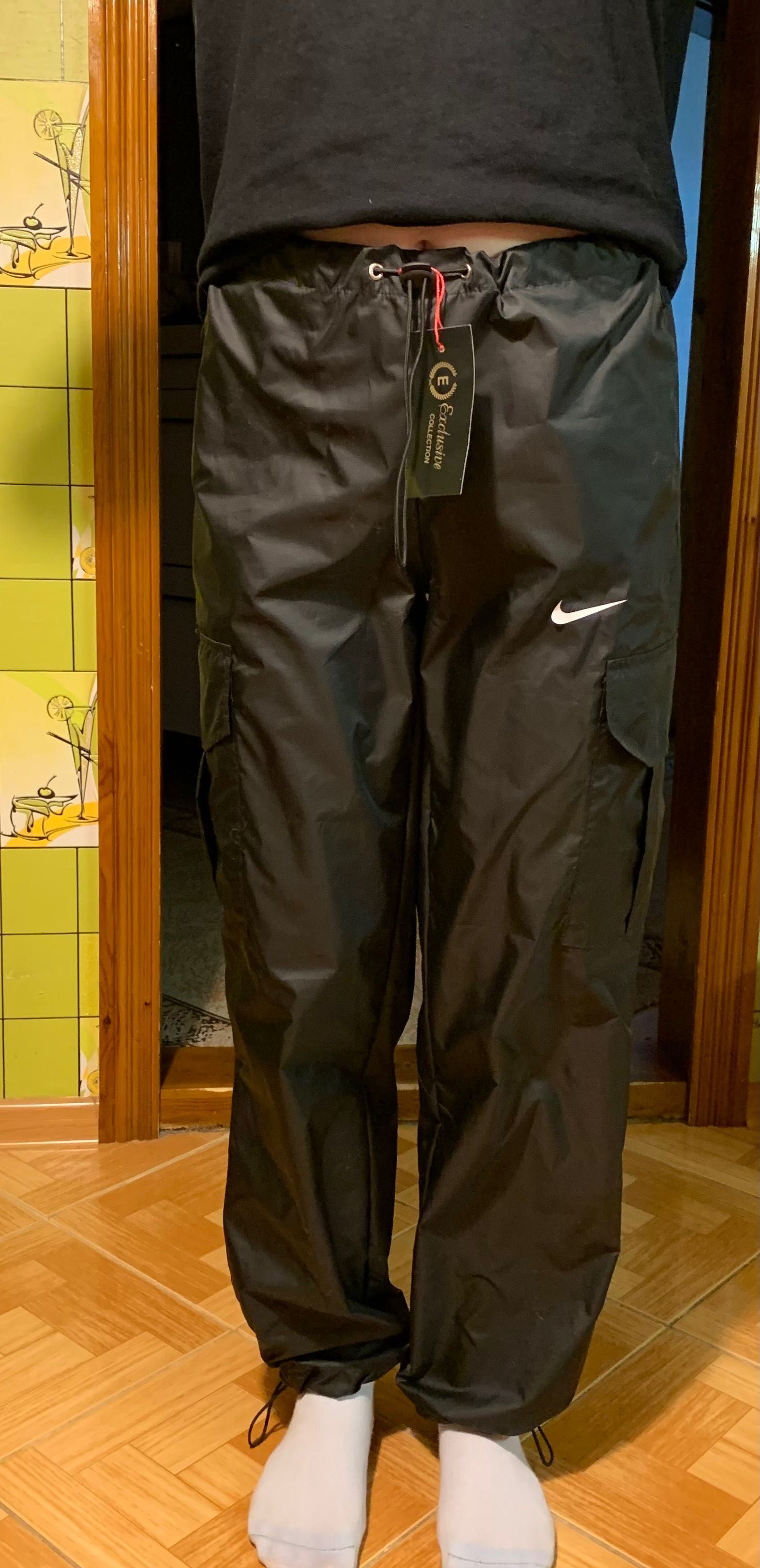 Чорні штани «Карго», нові, один розмір, 430 грн.