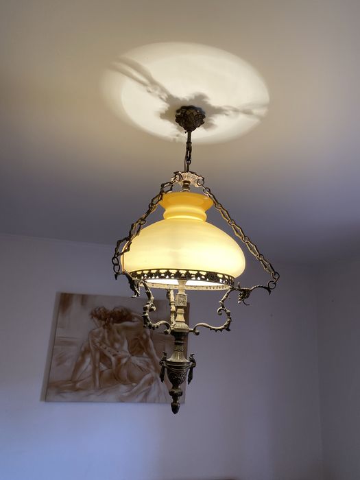 Candeeiro antigo de teto