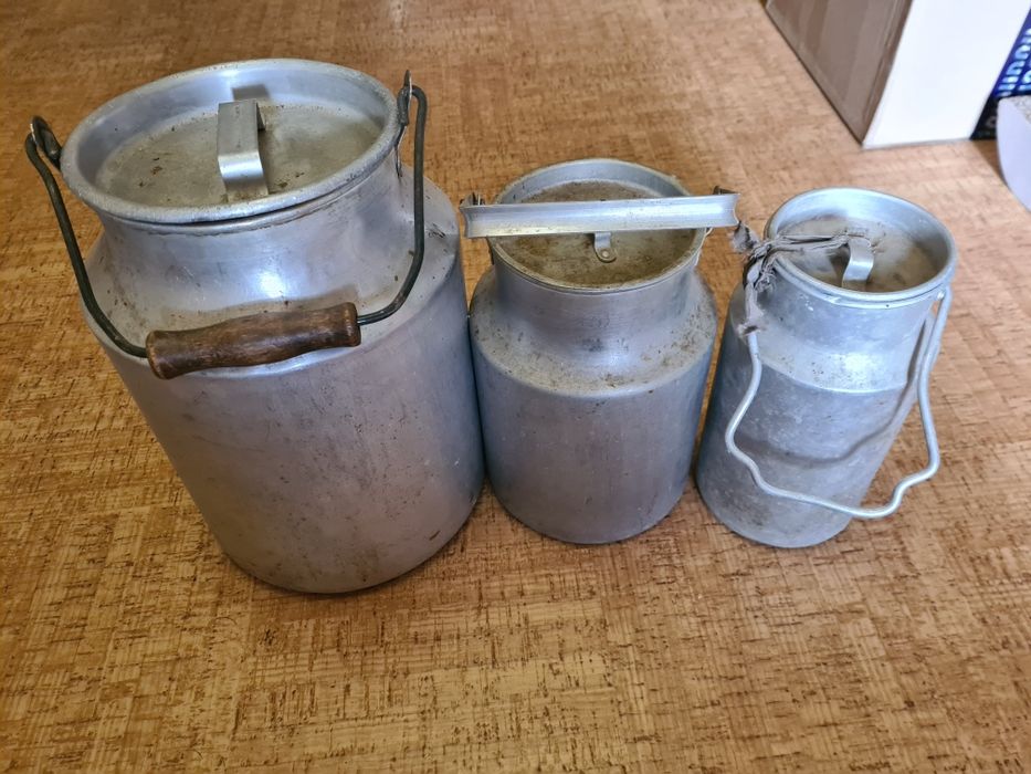 Продам алюминиевие бидони.
