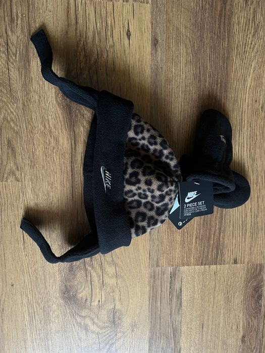 Дитяча шапка з рукавичками Nike 6-12 міс