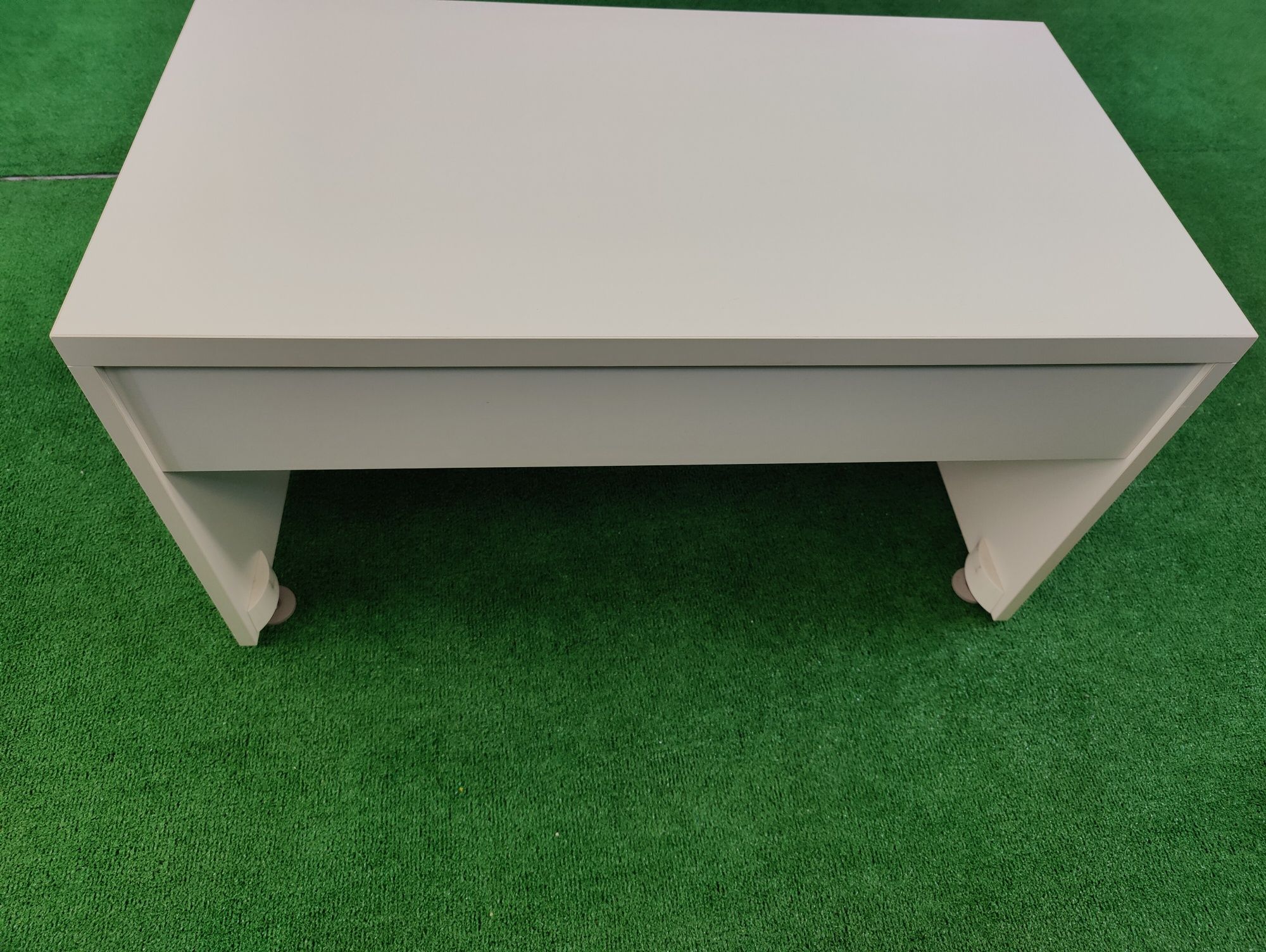 SMÅSTAD Ikea mesa baú