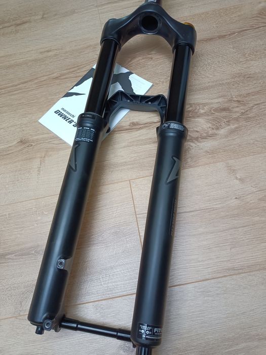 Suspensão Marzocchi Bomber Z1 160mm