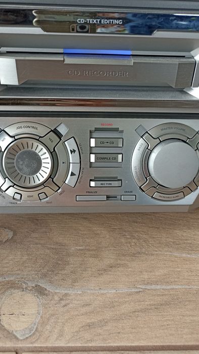 Stara retro vintage wieża Philips FW-R8/22 z głośnikami i nagrywarką
