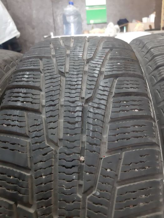 Резина зимова Nokian