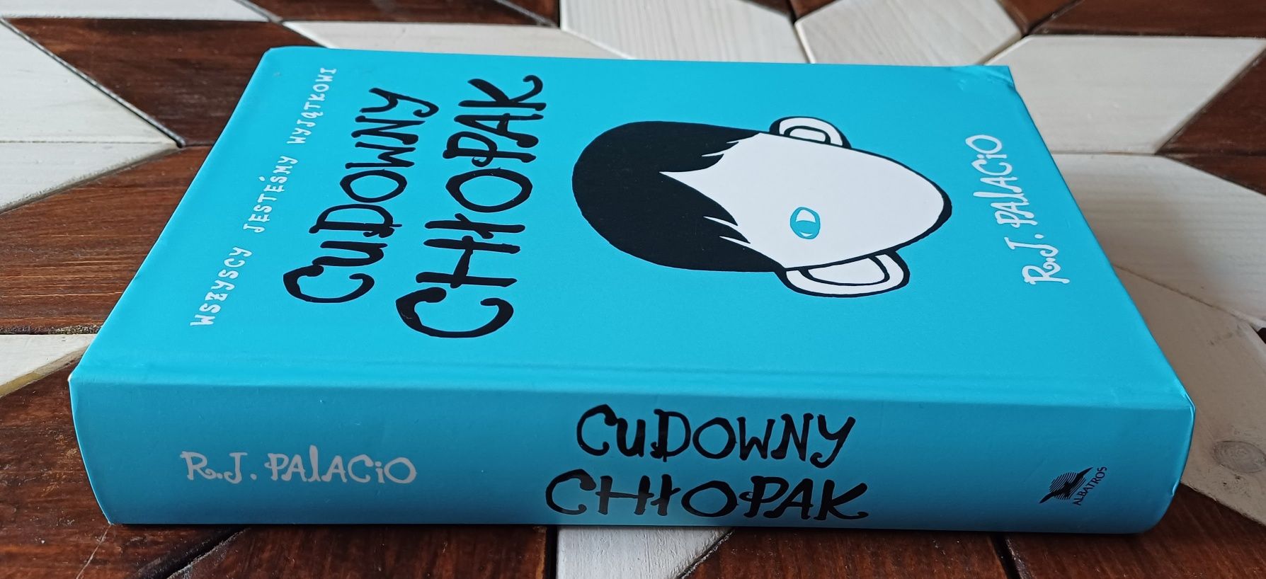 Książka "Cudowny chłopak" R.J. Palacio