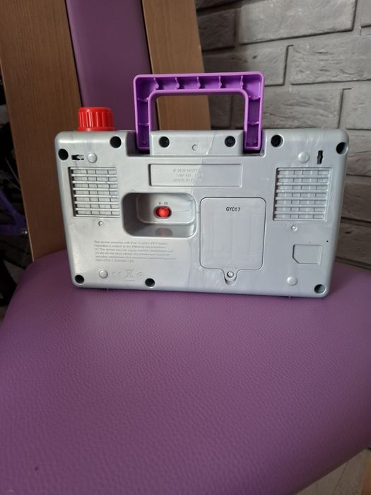 Fisher-Price Ucz się i Śmiej - Retro Radiomagnetofon Szczeniaczka PL