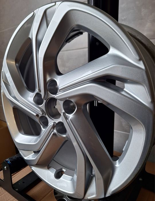 PF 157 Felga 17 Opel Astra Peugeot 308 Alufelga 5×108 Pojedyńcza