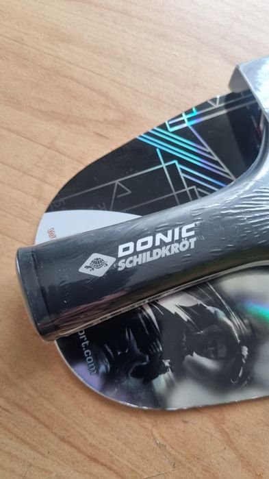 Rakietka do tenisa stołowego DONIC Carbotec 900