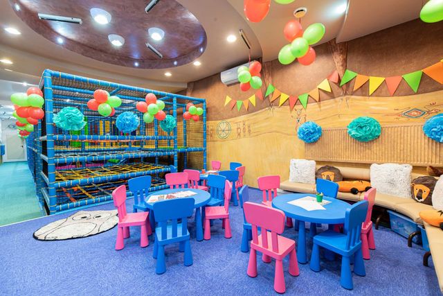 Pomieszczenie z bawialnia dla dzieci
