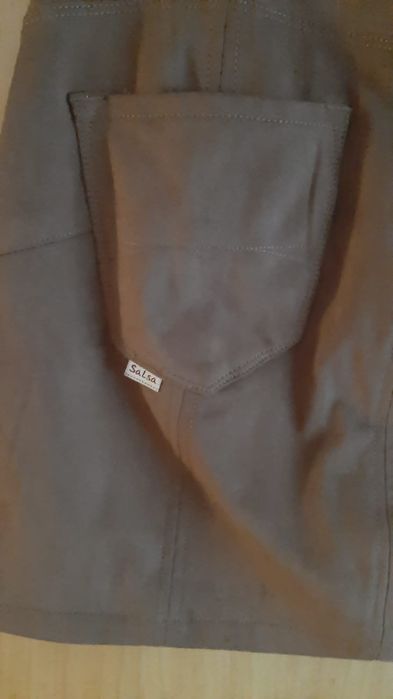 Saia Salsa. Ótimo estado.