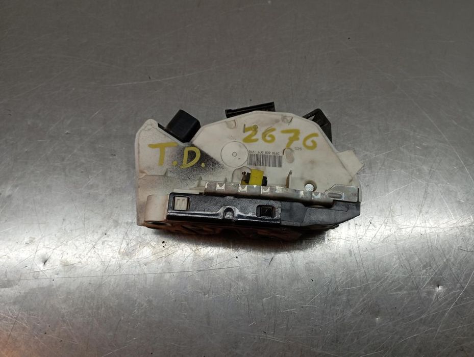 Fechadura / fecho porta trás direito SEAT Ibiza IV (6J5, 6P1)