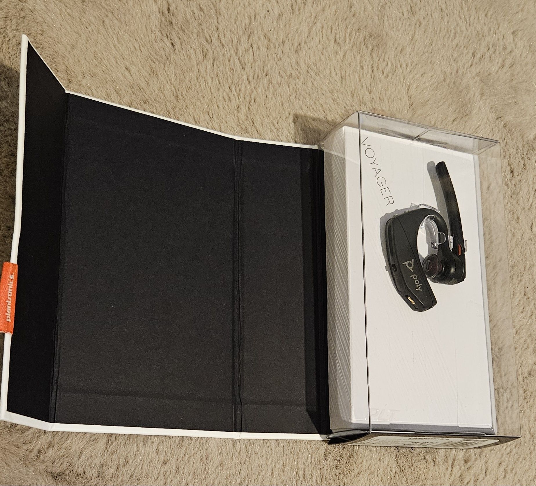 Nowa sluchawka Bluetooth Plantronics model Voyager 5220