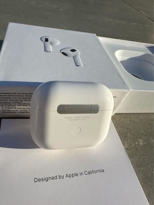 Auriculares 3 geração novos e selados