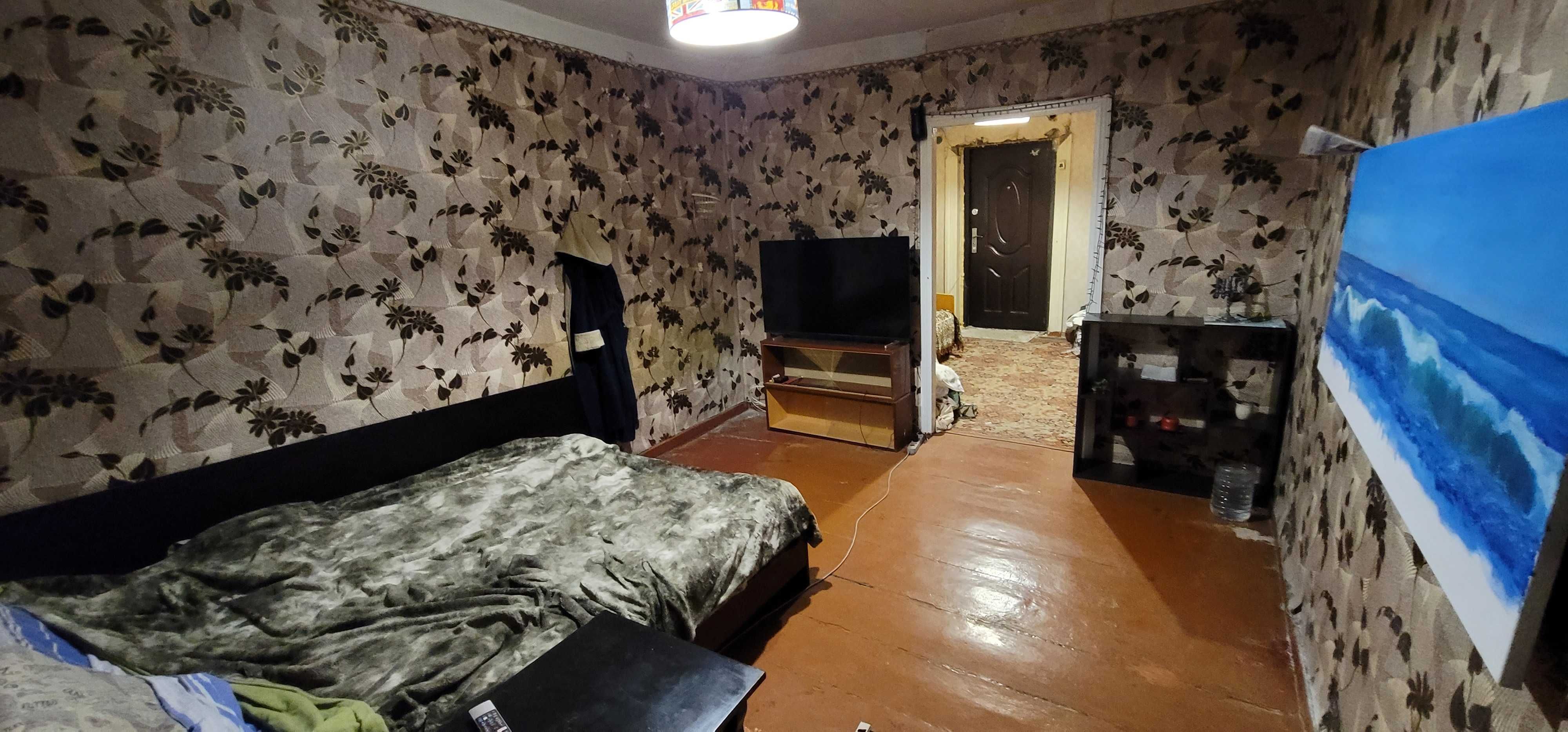 Сдам  свою 2-х комн. квартиру возле м. Центральный рынок_ без комиссии