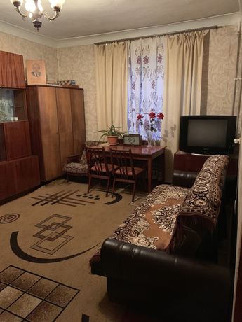 2-х комнатная на Николая Лысенко (бывшая Беседова) верх