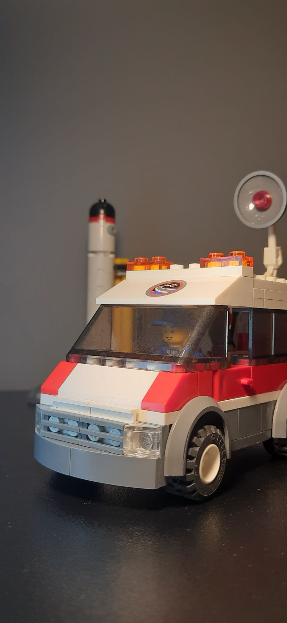Lego City 3366 Satellite lunch pad