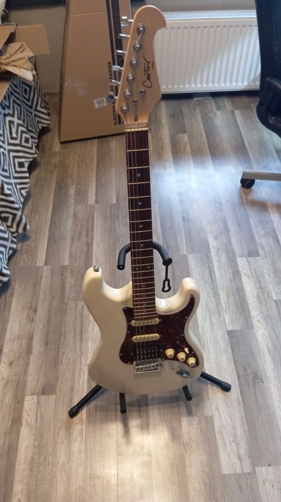 Gitara Carter ST Deluxe HSS RED IV