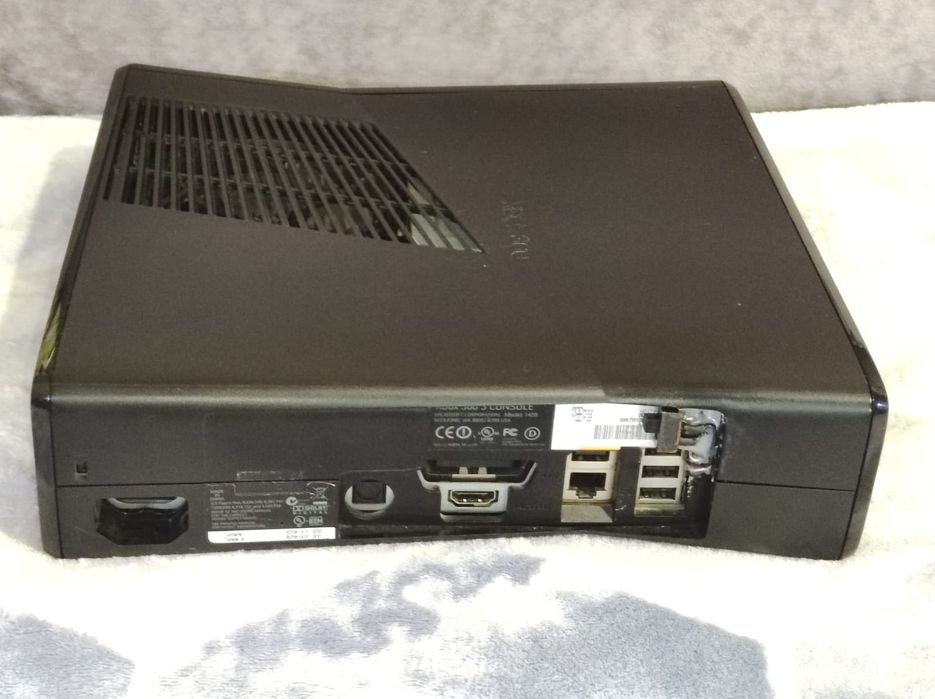 Xbox 360 slim дуалнанд 250 гб , внимательно читайте описание