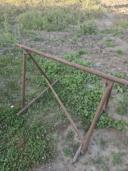 Stojak metalowy / kozioł budowlany – 12 sztuk
