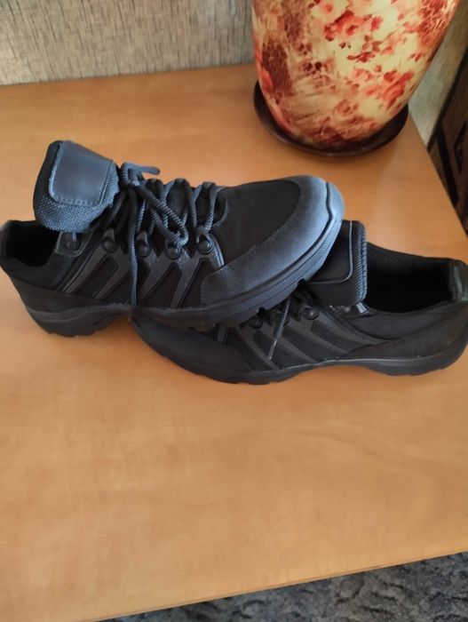 Трекінгові  кросівки  43р.