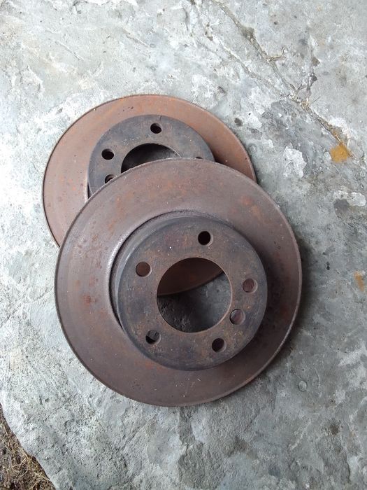 Tarcze hamulcowe przód Bmw e39