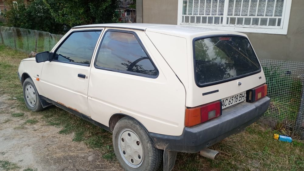 Заз 1102  таврія