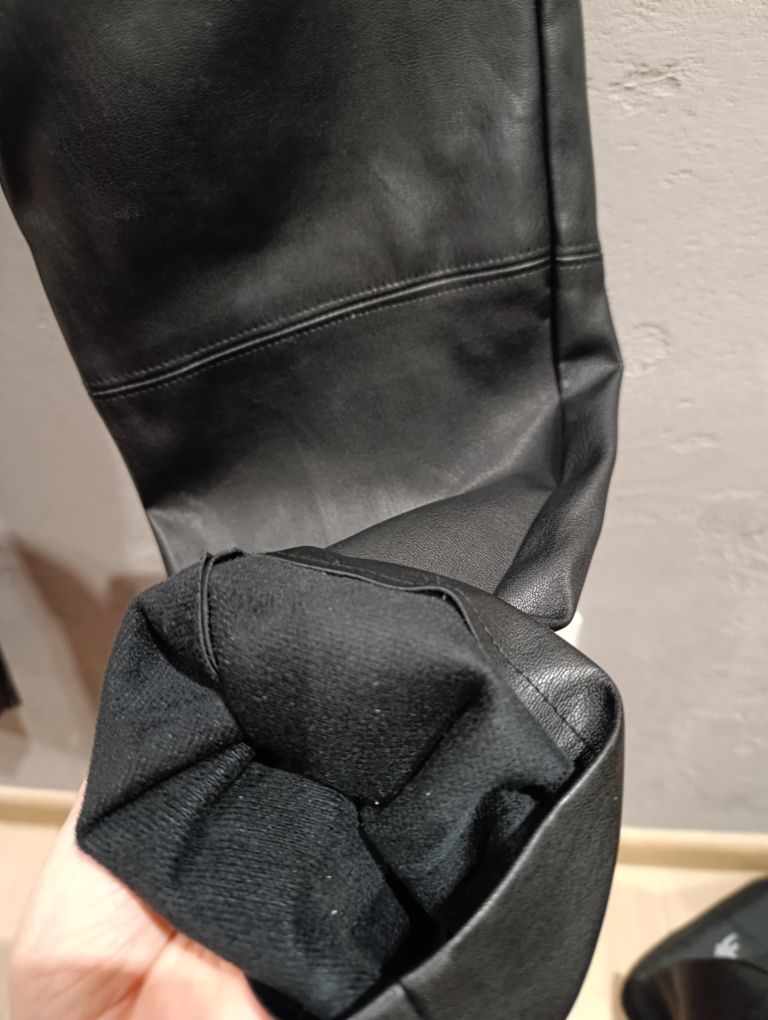 Spodnie skórzane Primark S