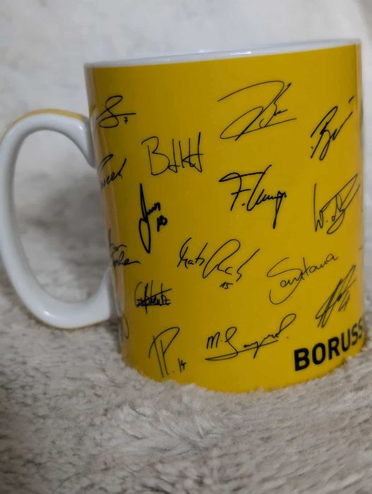 Kubek Borussia Dortmund 2011/2012 autografy drużyny BVB 09