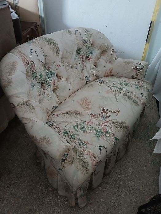 Sofá 2 lugares - antigo