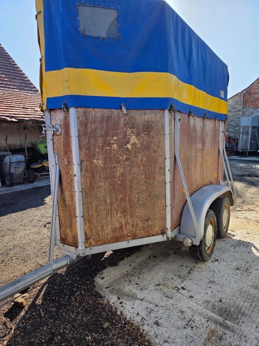 Przyczepa do przewozu zwierząt