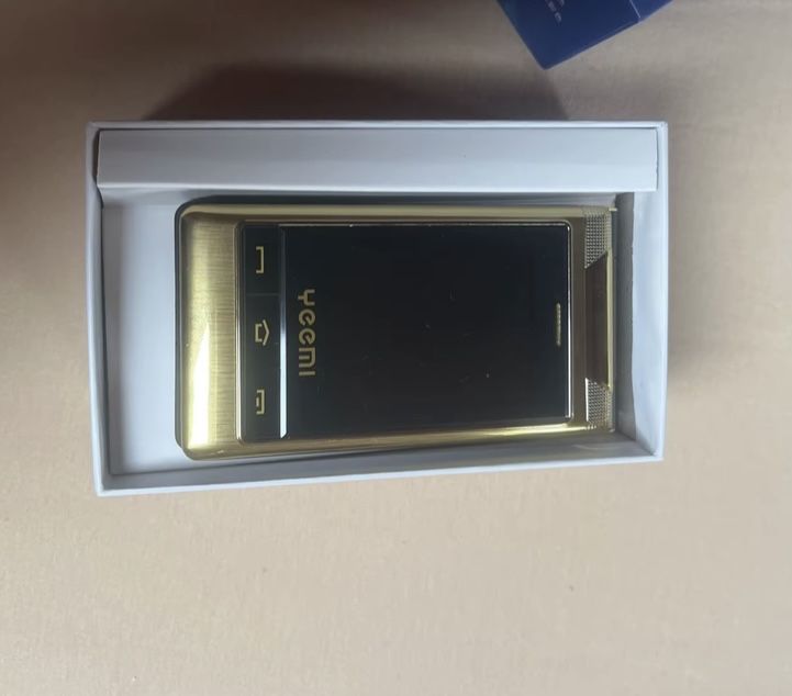 Telefon z klapką YeeMI G10 4G