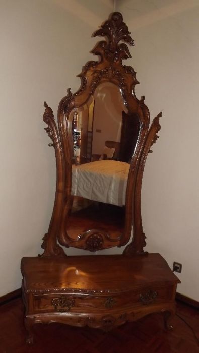 camiseiro com espelho, madeira maciça de castanho, peça impecável
