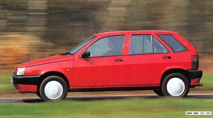 Vendo tampões do meu Fiat Tipo 1.4i DGT do ano de 1990 vermelho