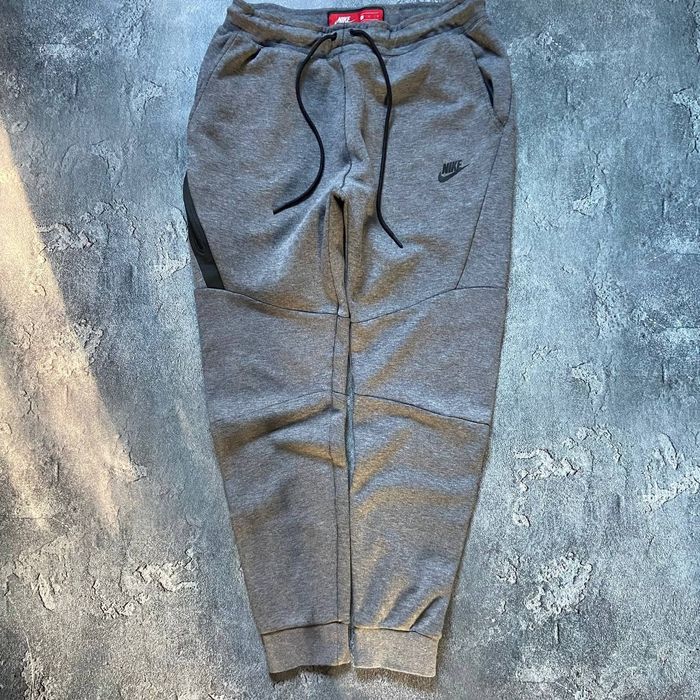 Nike Tech Fleece штани
