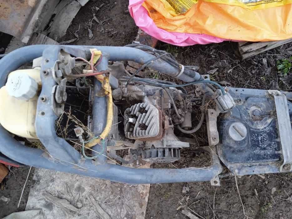 Продам скутер Хонда 27