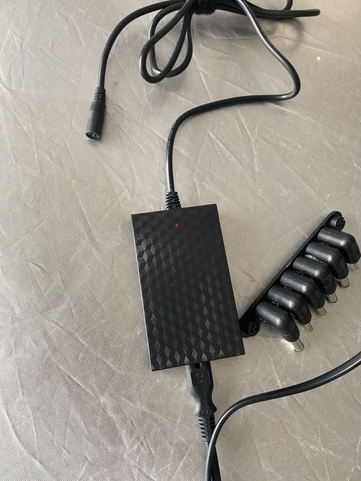 Універсальний адаптер для ноутбука Gembird NPA-AC3, майже новий