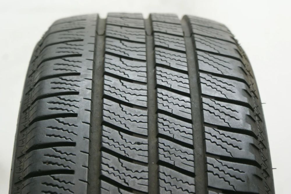 215/60R17C GOODYEAR CARGO VECTOR 2 , 6,5mm 2020r