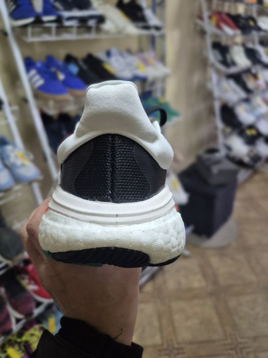 Оригінальні кросівки Adidas Solarglide 6 Performance.(Унісекс)40⅔-25,5