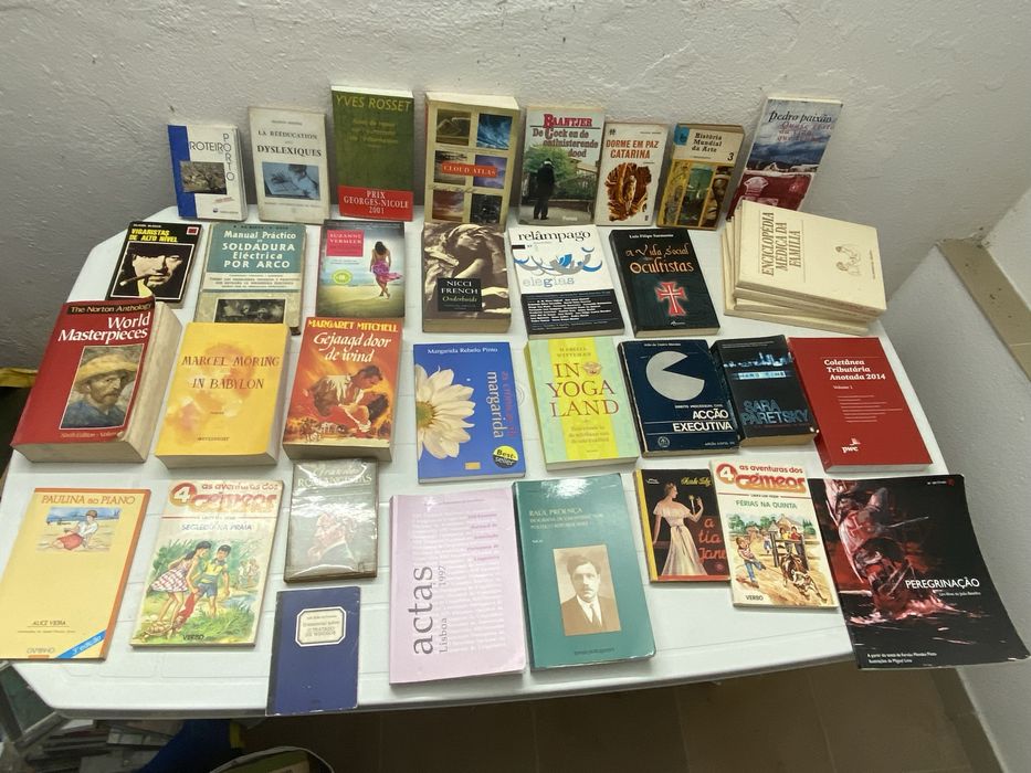 Livros e mais livros - à escolha