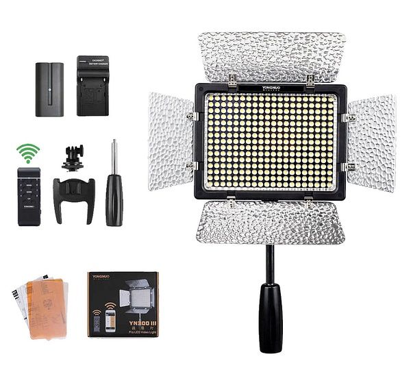 Лампа відеосвітло Yongnuo LED YN300 III 18W Light 300pcs 17x15 cm