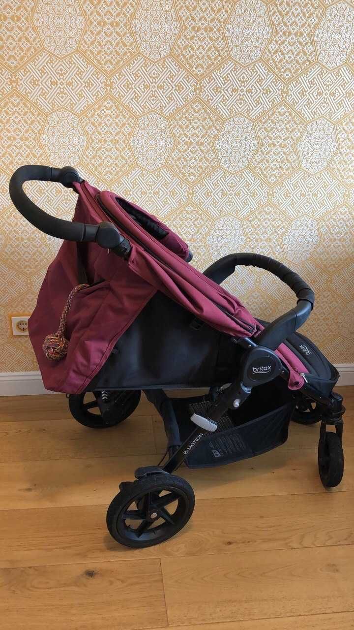 Продам детскую прогулочную коляску Britax | в отличном состоянии