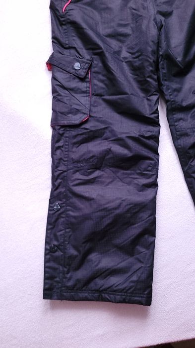 Zimowe spodnie narciarskie Airwalk r. 9-10 lat