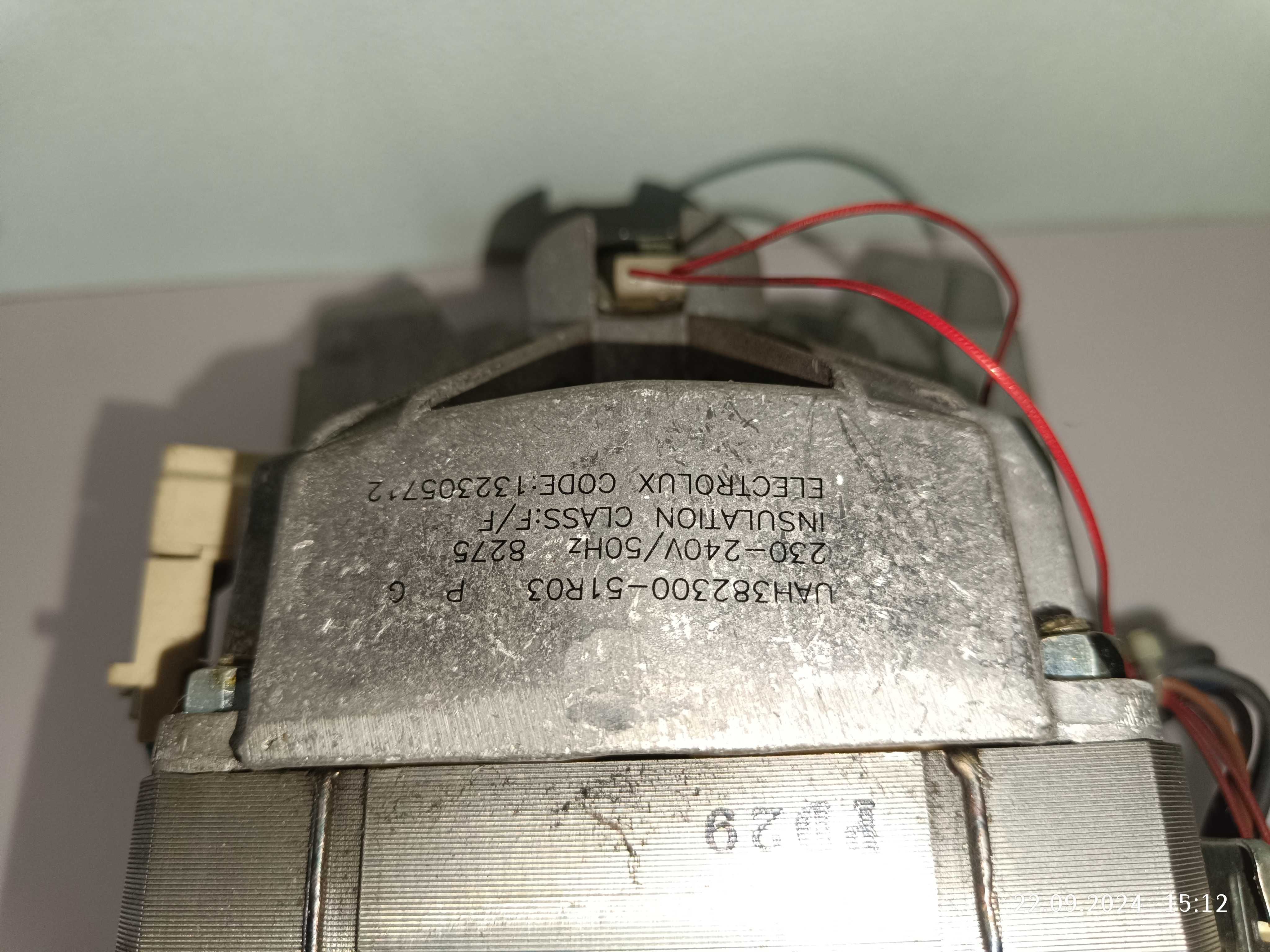 Пральна машина Zanussi ZWP580 по деталях плата мотор стойки