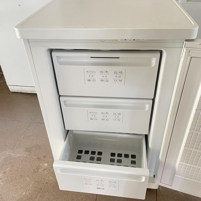 Морозильна камера Bosch морозілка